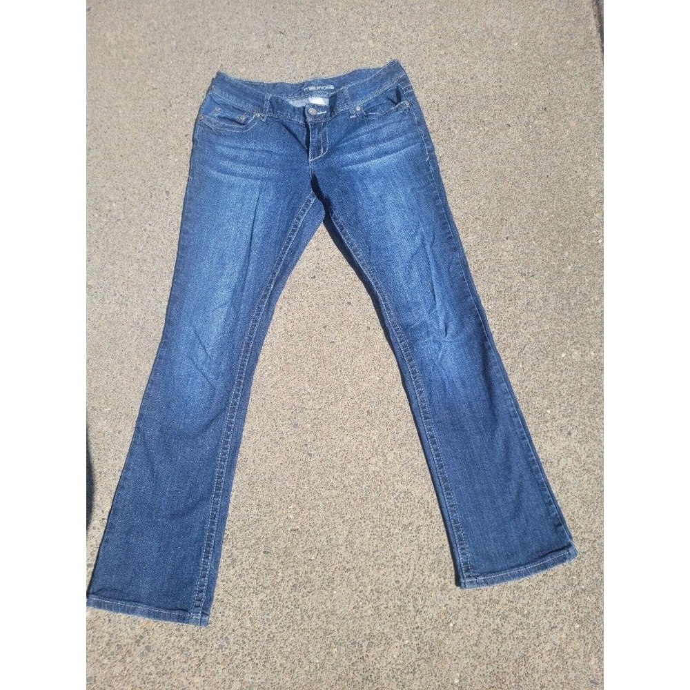 Maurices Jeans Women's 7/8 Blue Mid-Rise Bootcut Denim 30x31 - Picture 2 of 12